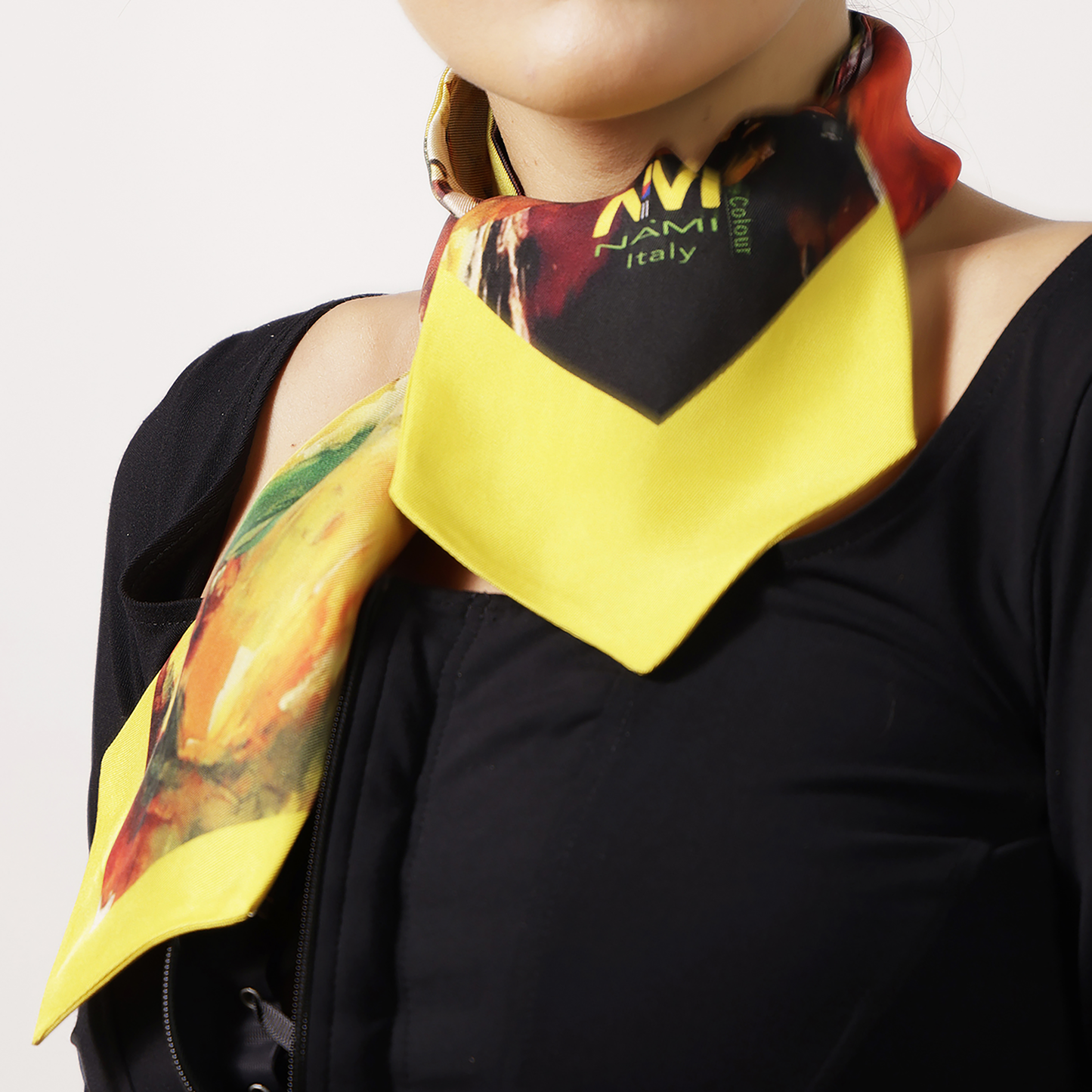 Esotic Story Silk Neckbow
